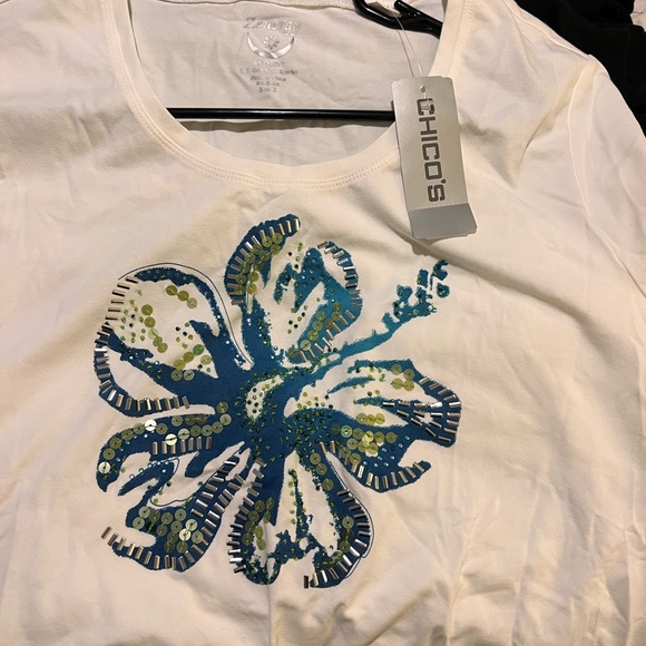 Zenergy Chico’s Express Optic White Embroidered Top - Picture 6 of 6